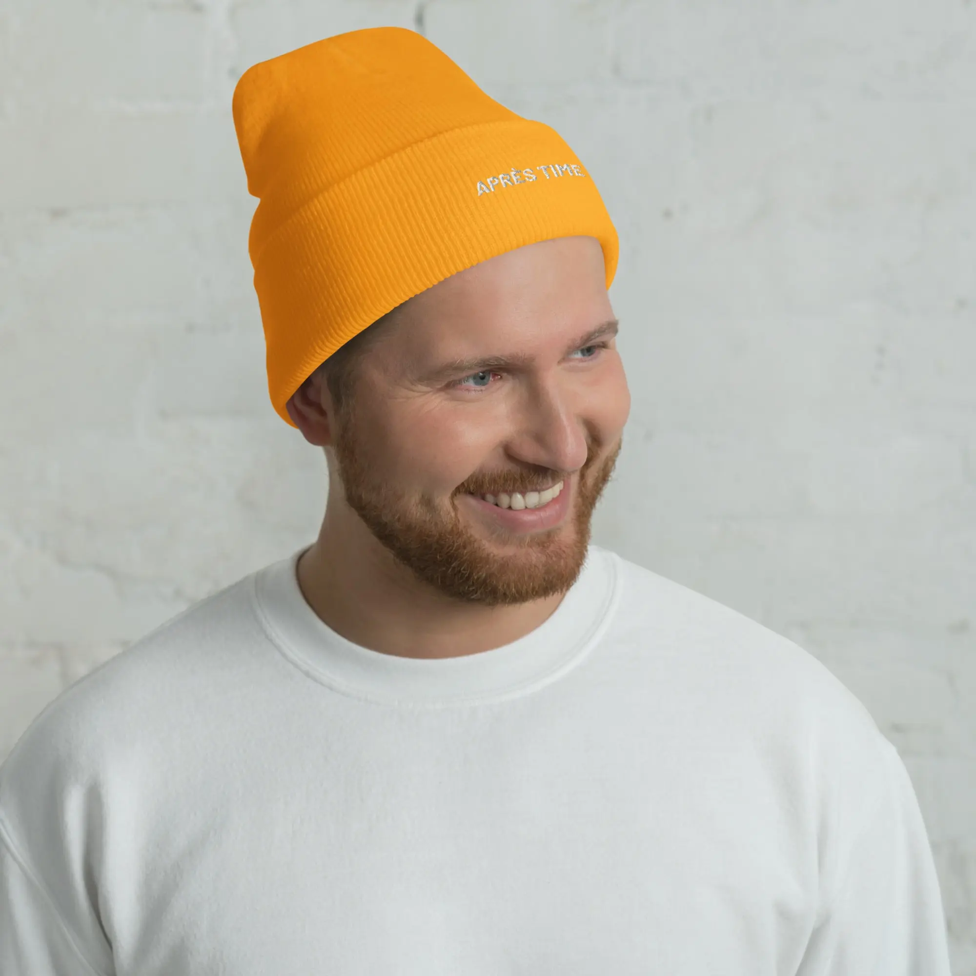 Cuffed Beanie Après Time White Letters - Image 10